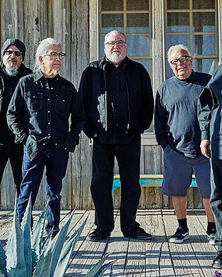 Los Lobos