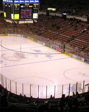Colorado College Tigers vs. UMass Minutemen Hockey